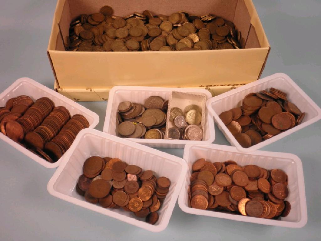 Appraisal: A quantity of mainly copper coinage and a large quantity