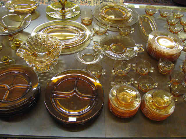 Appraisal: Pc Amber Elegant Depression Glass Dinner Service extras includes divided