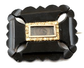 Appraisal: ONYX MOURNING BROOCH A F