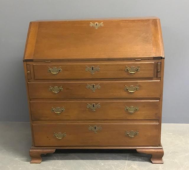 Appraisal: Pennsylvania Chippendale Walnut Slant-Lid Desk Pennsylvania Chippendale walnut slant-lid desk