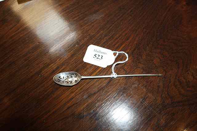 Appraisal: A GEORGIAN SILVER MOTE SPOON with a pierced bowl makers