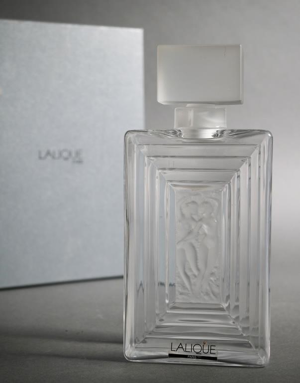 Appraisal: Lalique flacon Duncan No parfum bottle Bottle features two frosted