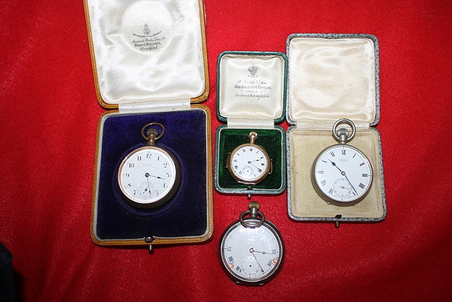 Appraisal: A QUANTITY OF MISCELLANEOUS POCKET WATCHES and a gilt gentleman's