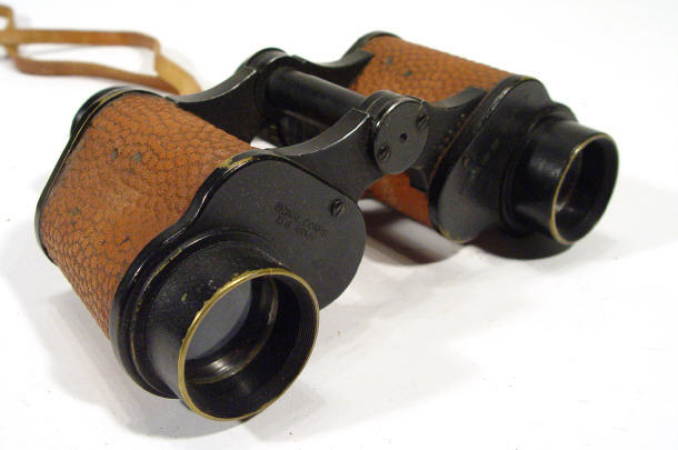 Appraisal: Pair of US Naval gun factory binoculars in a leather