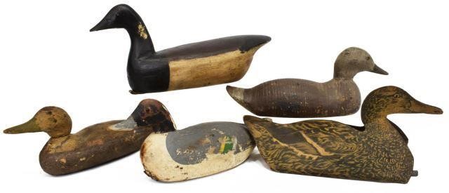 Appraisal: lot of Vintage carved wood and fiberboard duck decoys of