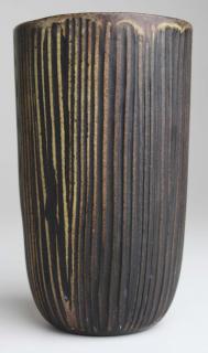 Appraisal: Nancy Wickham Boyd b studio pottery vase ht Nancy Wickham