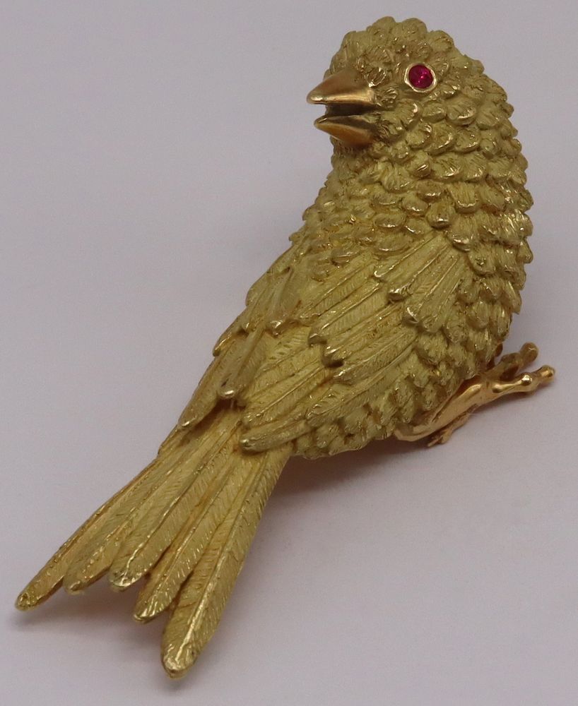 Appraisal: JEWELRY kt Gold and Ruby Bird Form Brooch Exquisitely crafted