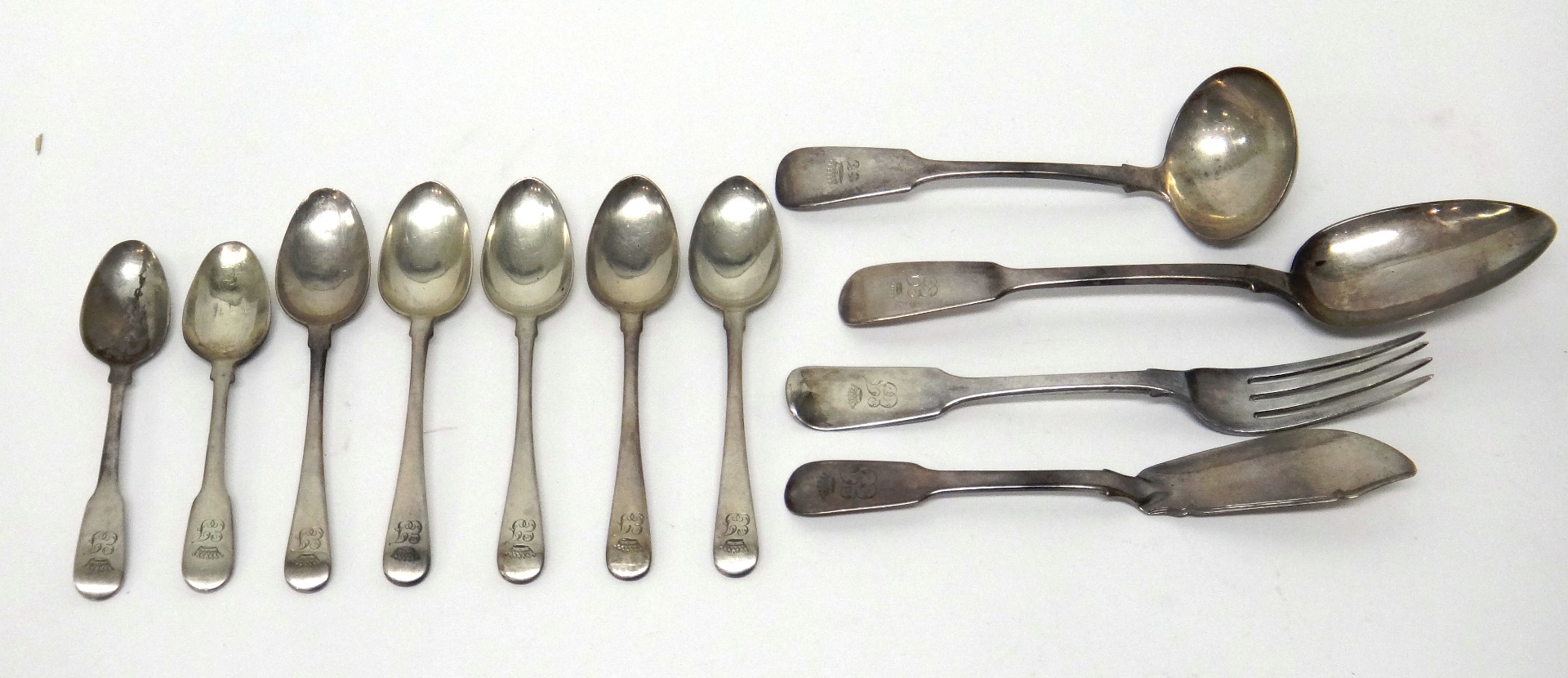 Appraisal: Silver table flatware comprising five Old English pattern teaspoons probably