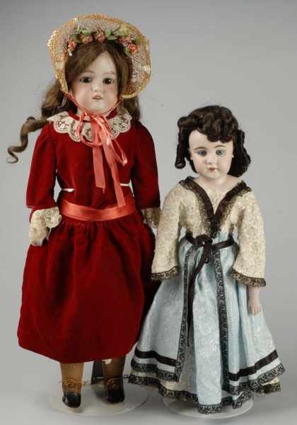 Appraisal: Lot of German Bisque Shoulder Head Dolls Description Kestner letter