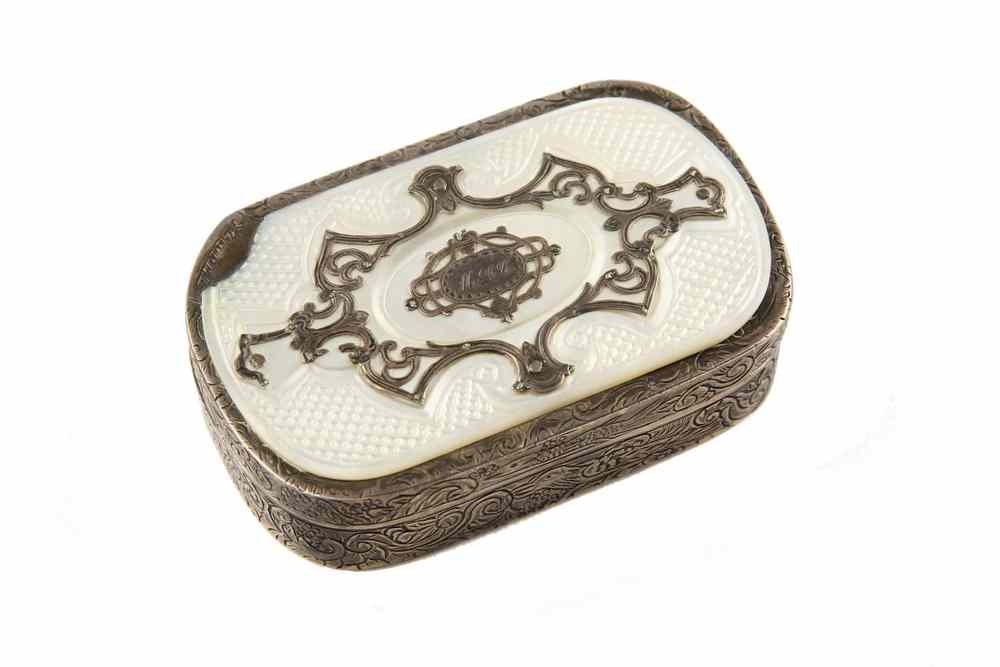 Appraisal: SNUFF BOX - Early Silver and Mother-of-Pearl Snuff Box with