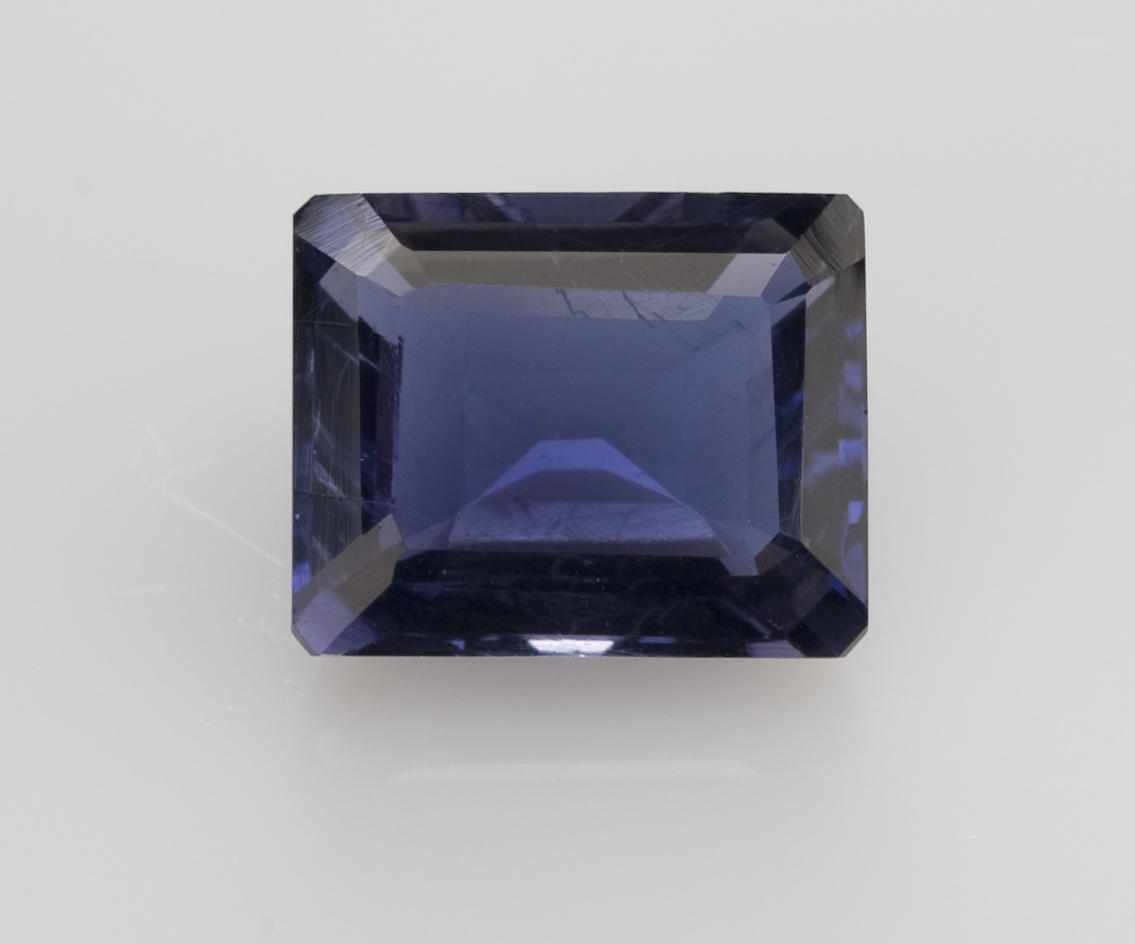 Appraisal: Without Reserve Iolite IndiaIolite is the gem variety of the