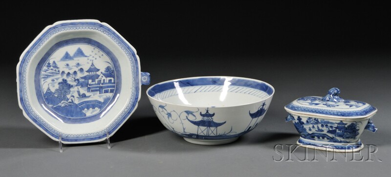 Appraisal: Three Blue and White Chinese Export Porcelain Table Items late