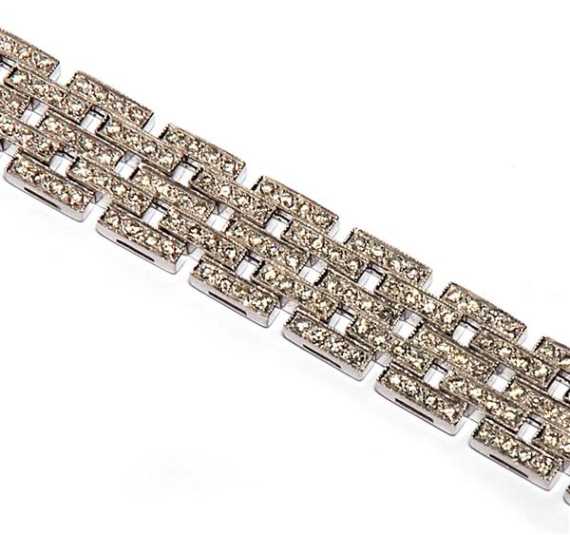 Appraisal: BRILLIANT-CUT DIAMOND BRACELET White gold Elegant fine bracelet in the