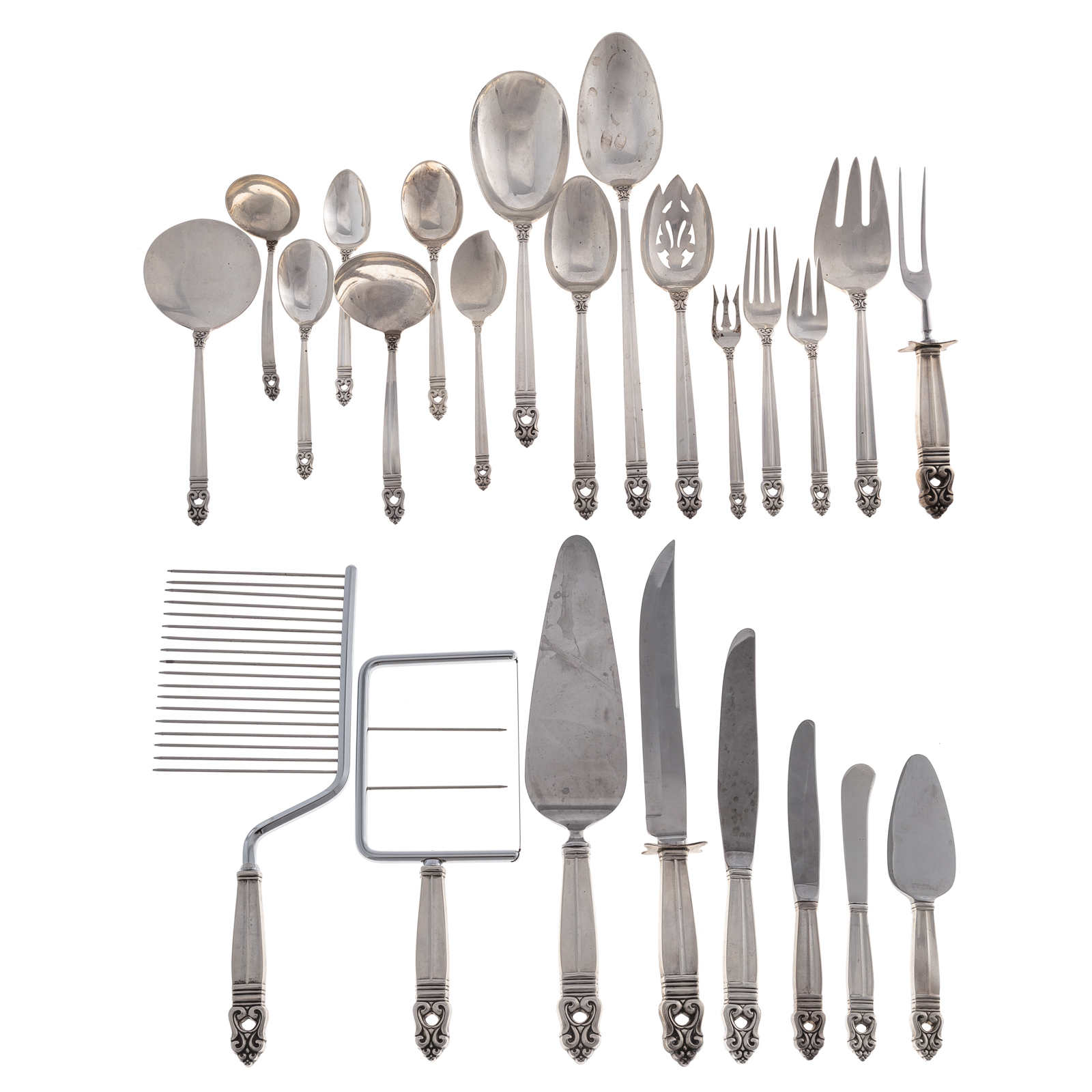 Appraisal: INTERNATIONAL STERLING ROYAL DANISH FLATWARE SERVICE Including luncheon knives luncheon