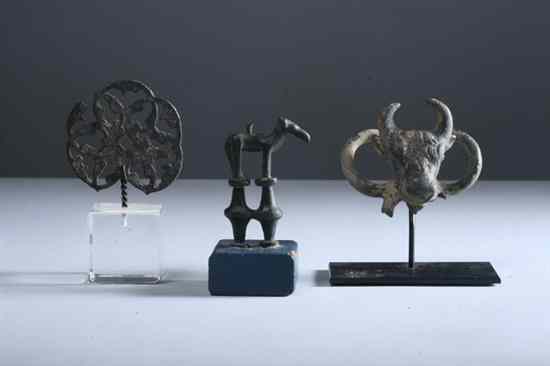 Appraisal: MID-EASTERN BRONZE HORNED ANIMAL FINIAL WEIGHT probably Iranian Bronze Age