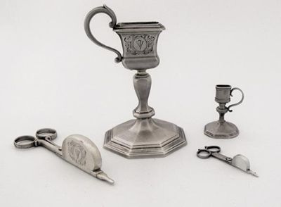 Appraisal: A George I miniature octagonal snuffer stand and snuffers maker