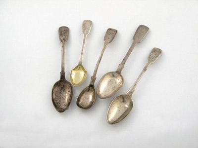 Appraisal: A quantity of antique Fiddle pattern teaspoons including three by