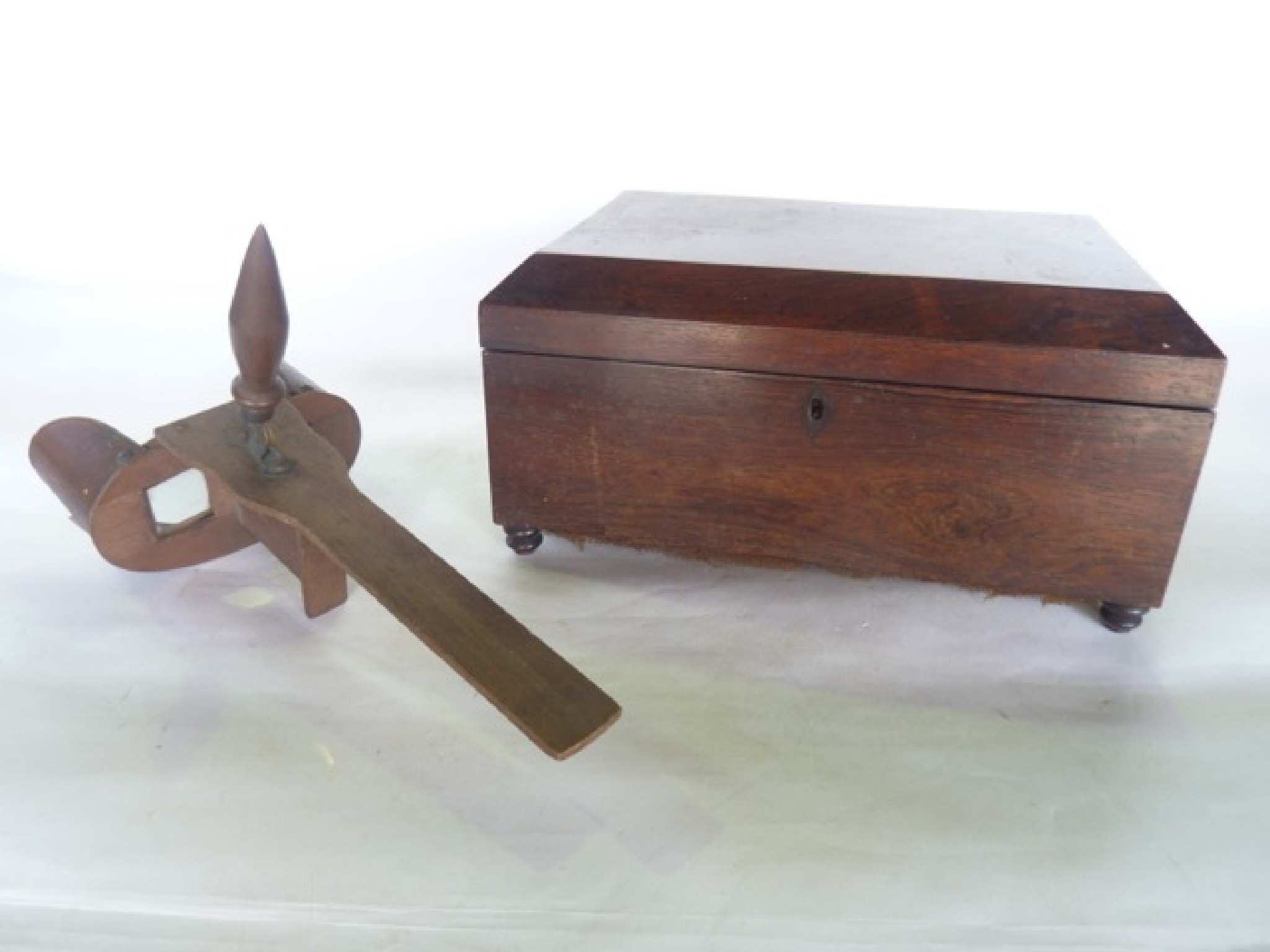 Appraisal: A th century stereoscopic viewer of timber construction with hinged