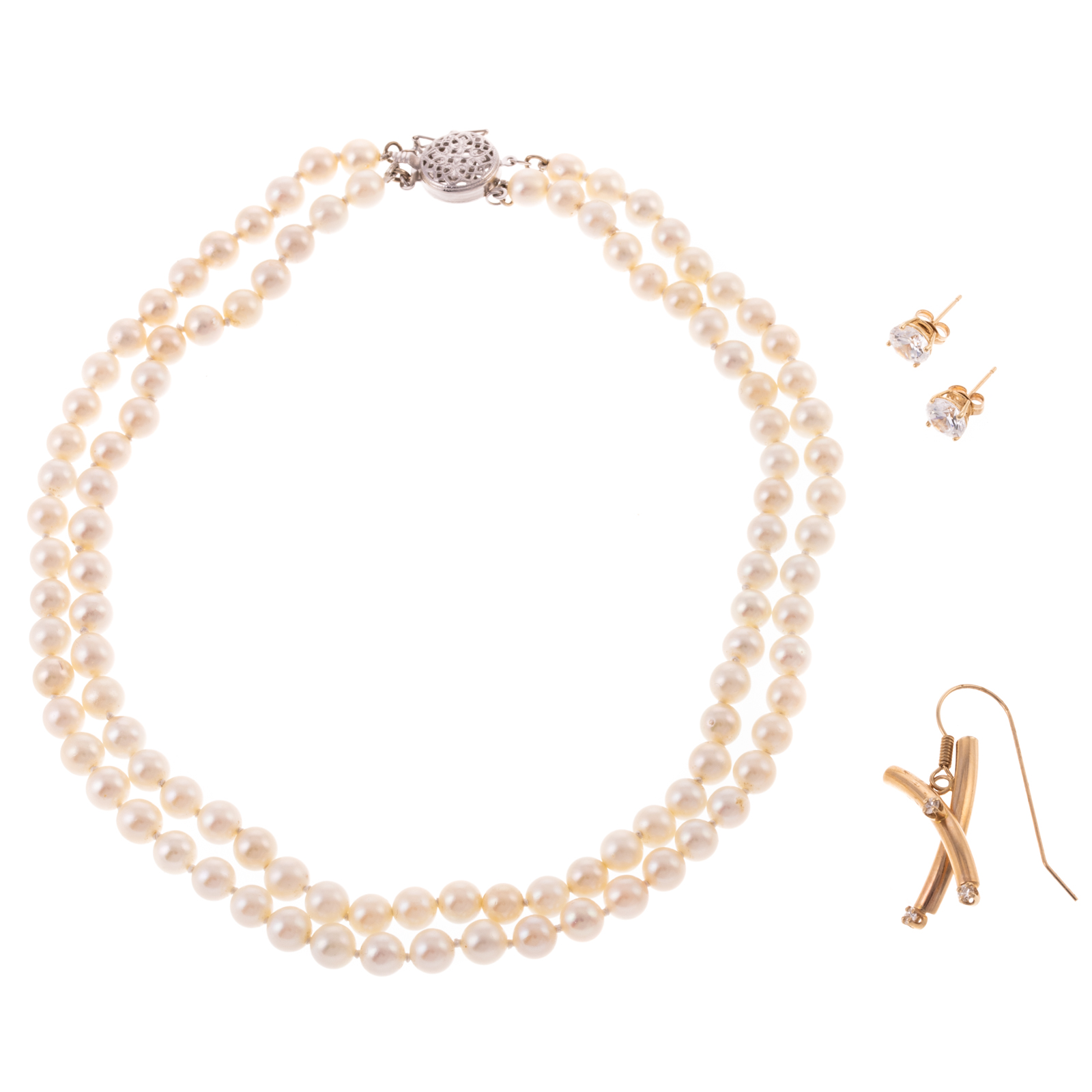 Appraisal: A DOUBLE STRAND OF PEARLS EARRINGS Double-strand cultured pearl collar