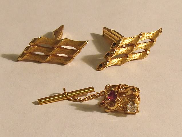 Appraisal: KY Pair of bamboo motif cuff links gms X mm