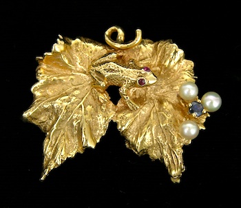 Appraisal: Arts Crafts Style Leaf and Frog Brooch k yellow gold