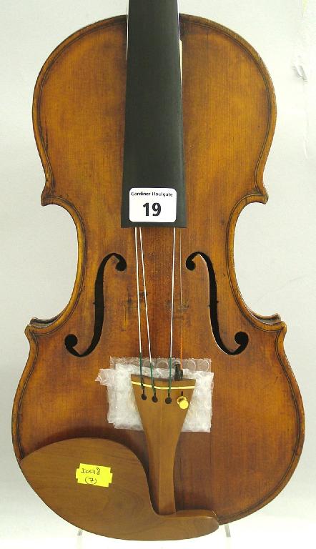 Appraisal: English violin labelled Edwd Betts violin maker London cm