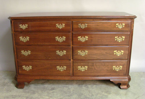 Appraisal: Ethan Allen cherry chest of drawers h w