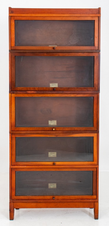 Appraisal: GLOBE WERNICKE SECTIONAL BOOKCASE American Globe-Wernicke sectional glass door lawyers