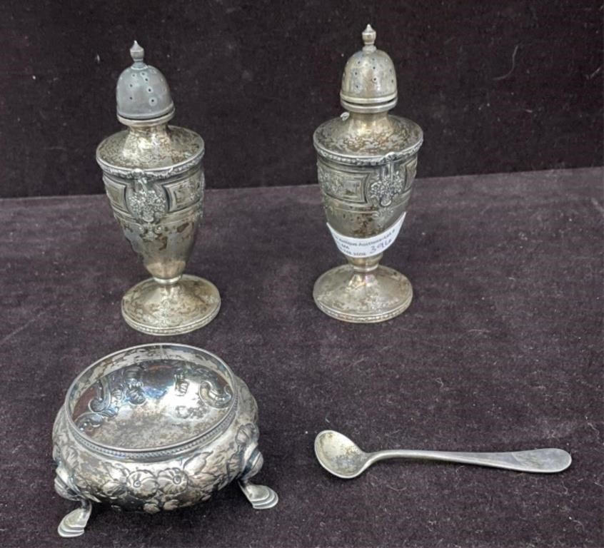 Appraisal: FOUR-PIECE SILVER LOT TO INCLUDE A FOOTED SALTdish by Jones