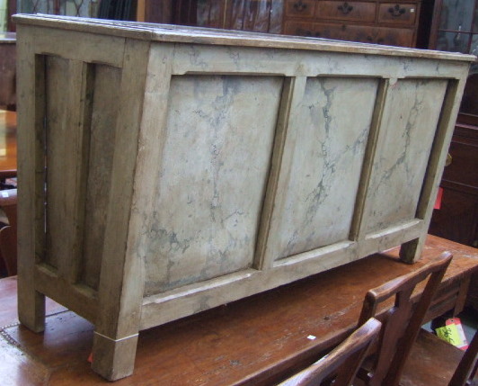 Appraisal: A wood and tin bath of tapering form with painted