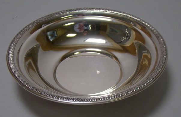 Appraisal: DUNKIRK SILVERSMITHS STERLING SILVER BOWL With gadroon rim No monogram