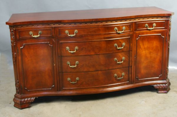 Appraisal: Custom Chippendale mahogany buffet having fine detail h x l