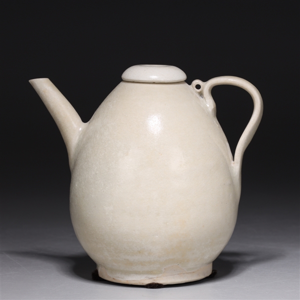 Appraisal: Chinese Northern Song Dynasty covered ewer minor chips to spout