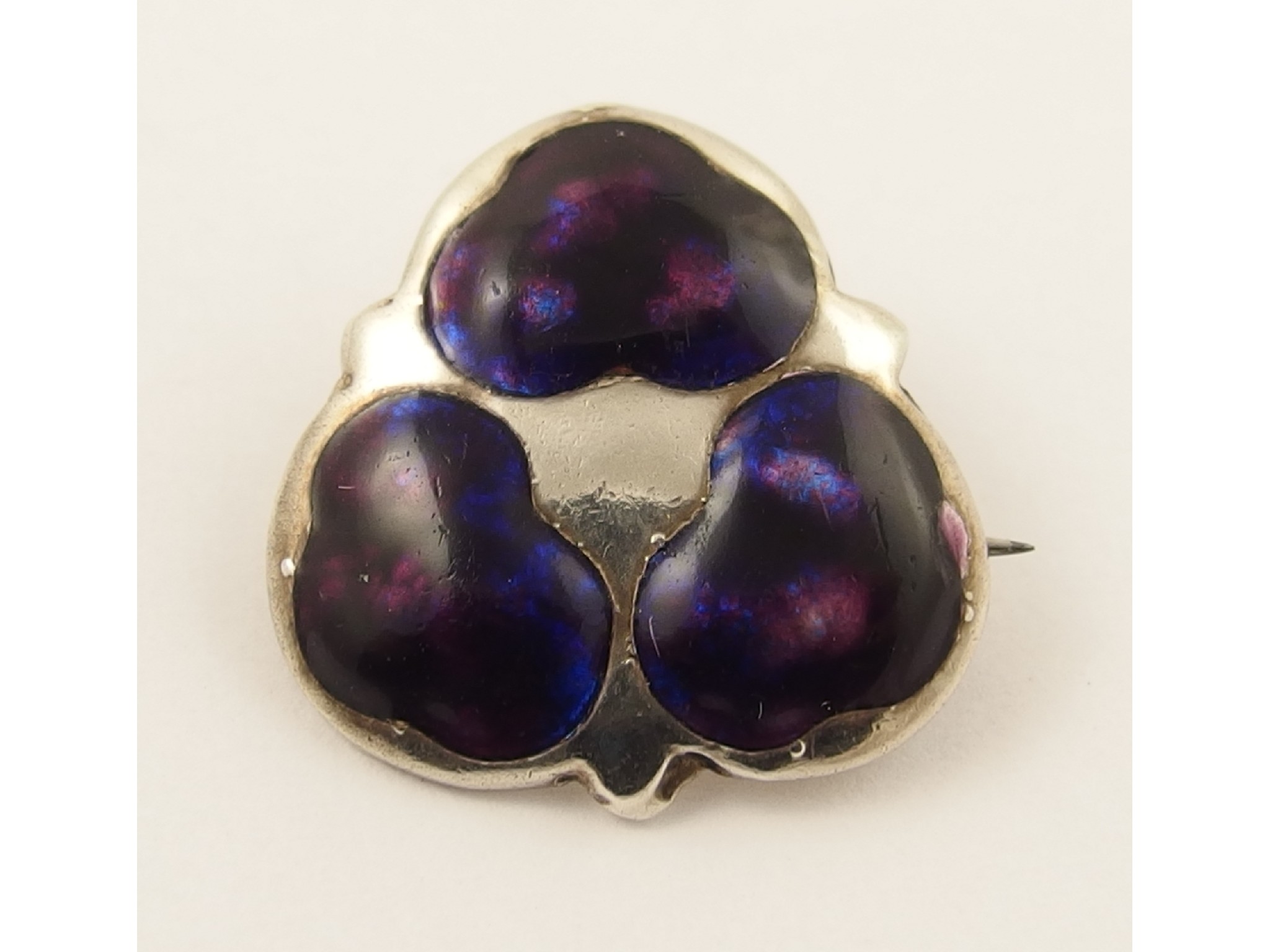 Appraisal: A silver Art Nouveau enamel brooch