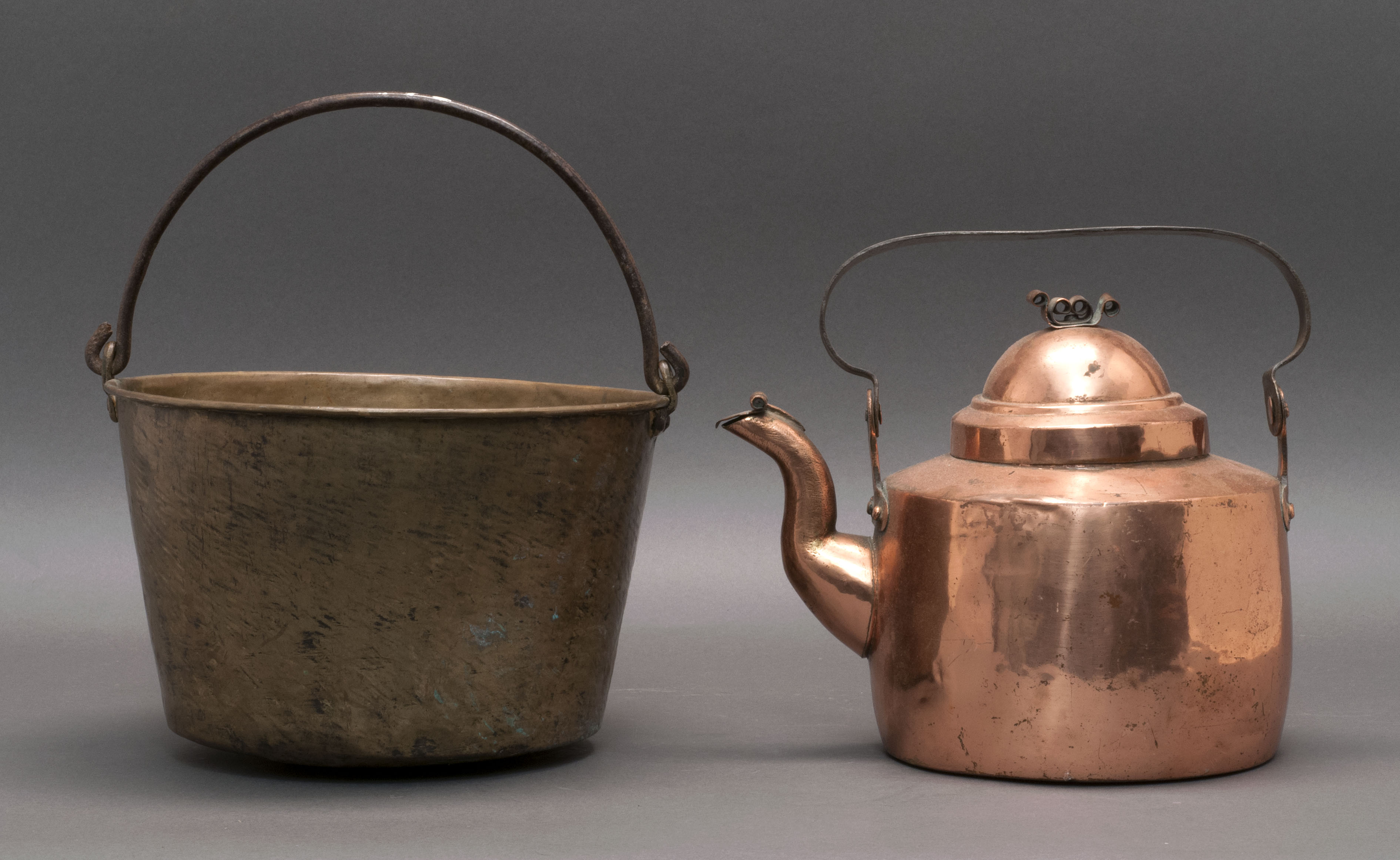 Appraisal: BRASS JAM KETTLE th CenturyTogether with a copper hot water