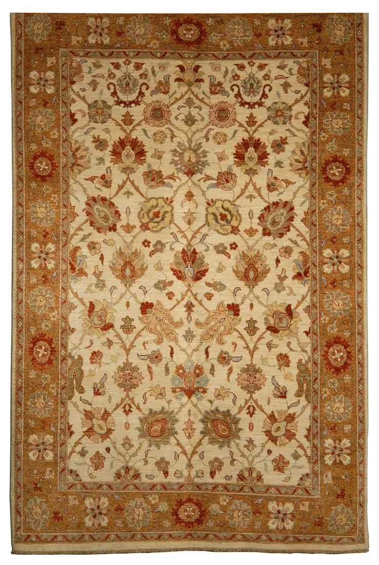 Appraisal: ORIENTAL RUG SULTANABAD DESIGN ' x ' Palmettes and floral