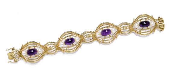 Appraisal: A GOLD AMETHYST AND PEARL BRACELET circa Yellow gold Decorative