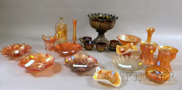 Appraisal: Twenty-one Pieces of Assorted Carnival Glass and Iridescent Art Glass