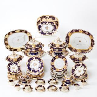 Appraisal: Extensive Davenport and Coalport dinner service Extensive Davenport and Coalport