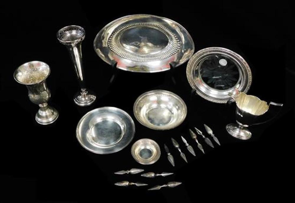 Appraisal: SILVER Sterling holloware and other accessories twenty pieces Alvin dish