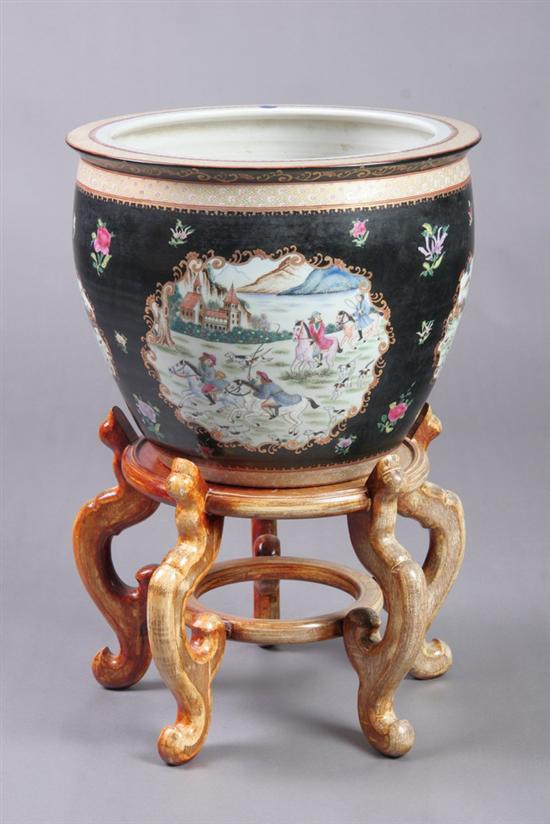 Appraisal: CHINESE FAMILLE NOIRE PORCELAIN FISH BOWL Painted to depict European