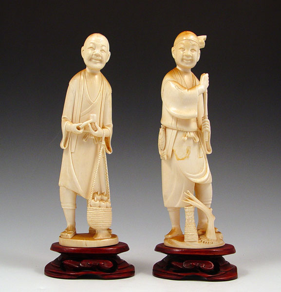 Appraisal: TWO CHINESE CARVED IVORY FIGURES OF VILLAGE MEN Man with