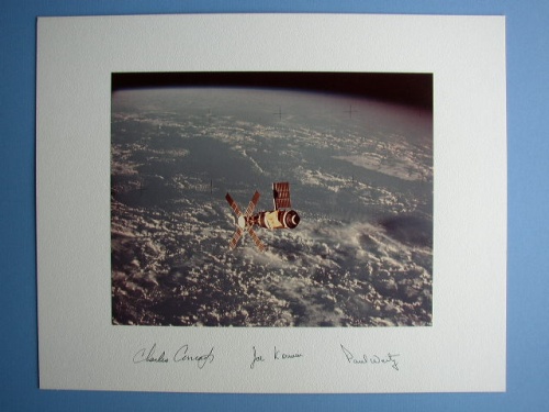 Appraisal: Skylab in Space An x inch color photograph of the