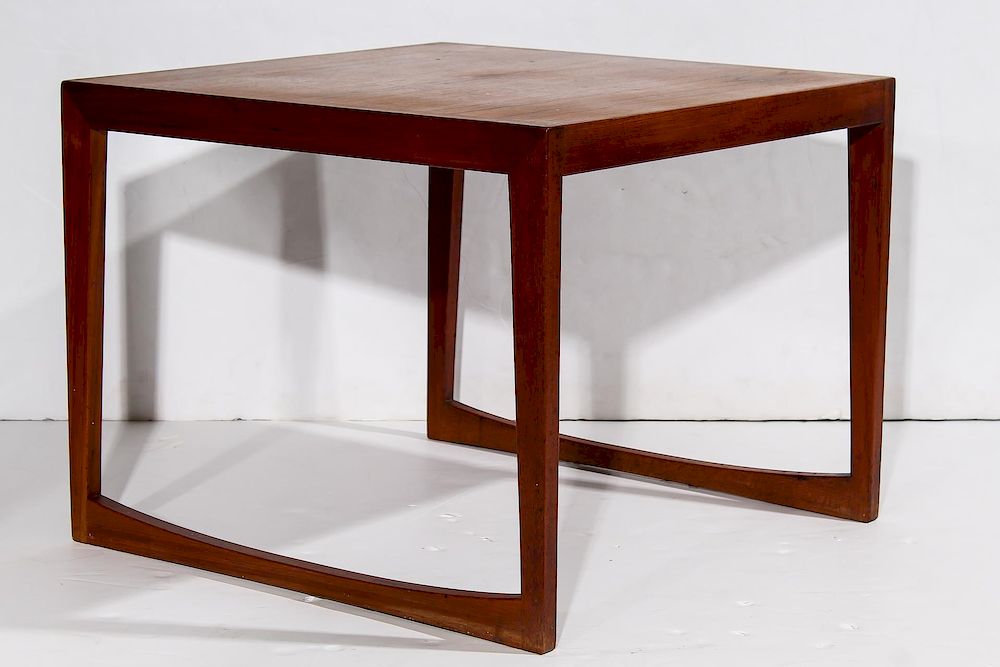 Appraisal: Mid-Century Modern Teak-Veneered Side Table Mid-century modern teak veneer side