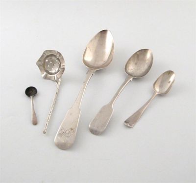 Appraisal: A mixed lot of various spoons a pair of George