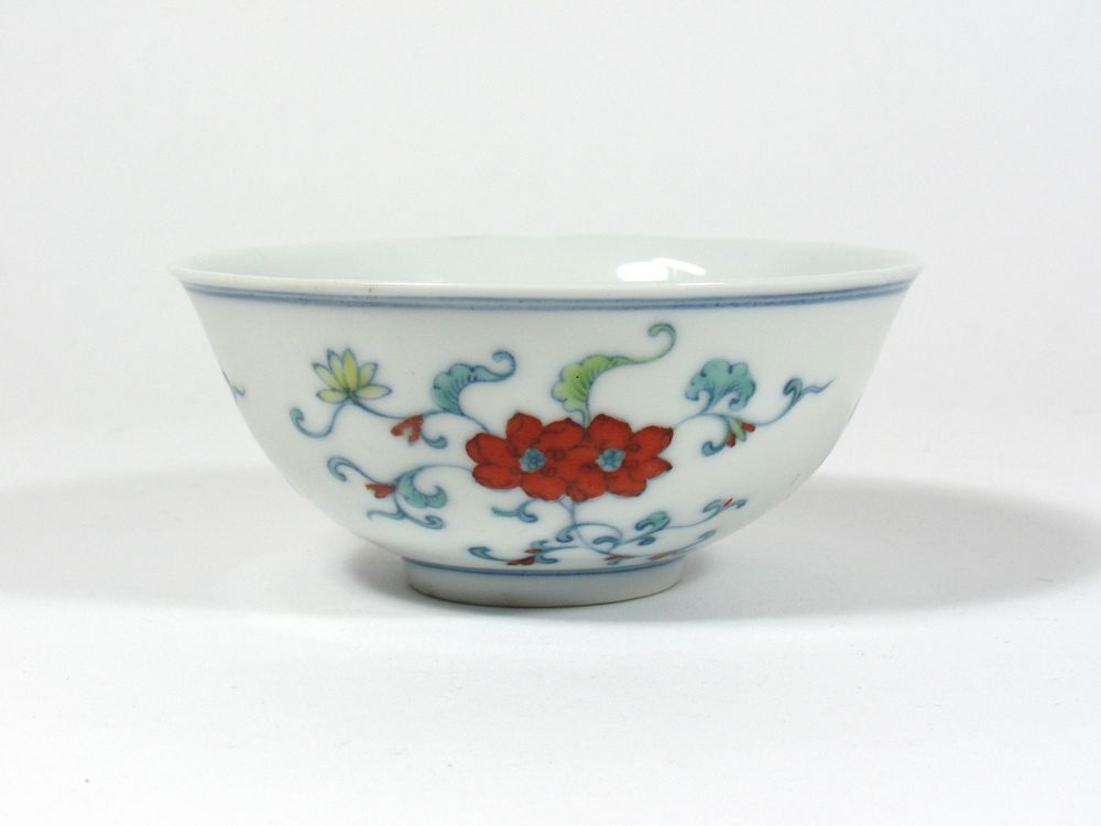 Appraisal: Doucai Bowl Guangxu Mark Decorated with florals six character Guangxu