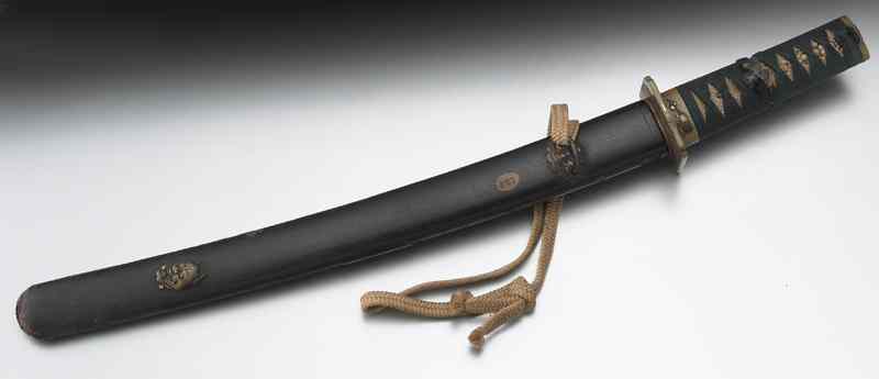 Appraisal: Japanese Wakazashi Samurai swordwith a black lacquer sheath with a