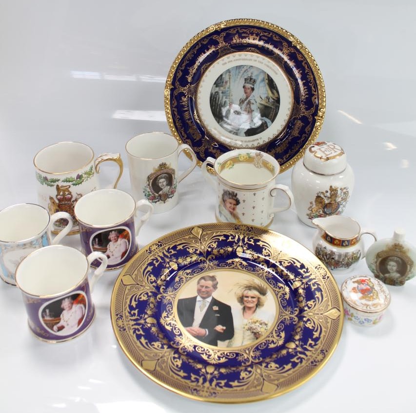 Appraisal: Modern Royal Commemorative wares including Aynsley th Anniversary Coronation plate