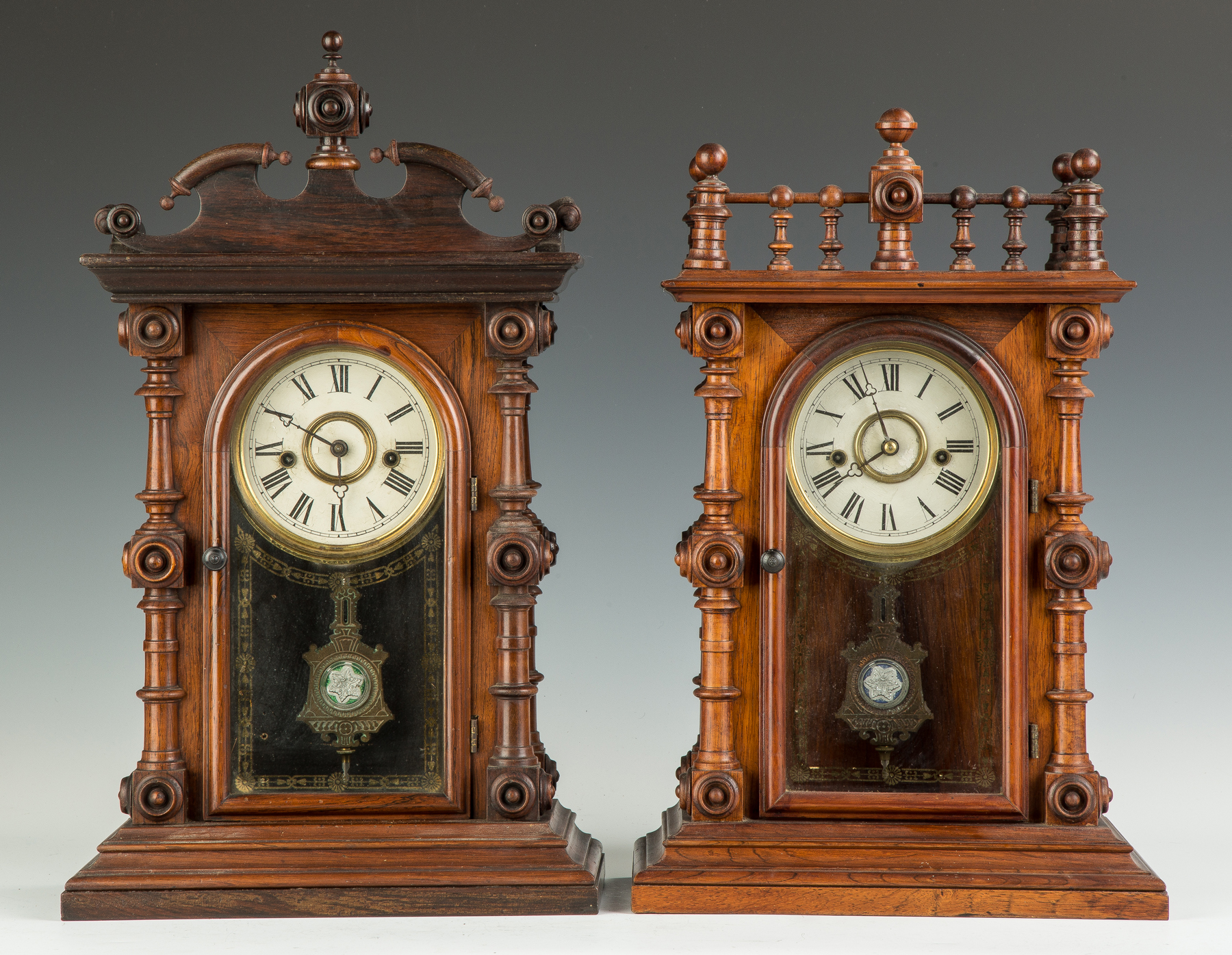 Appraisal: Welch Spring Co Cary V P Shelf Clock Rosewood case