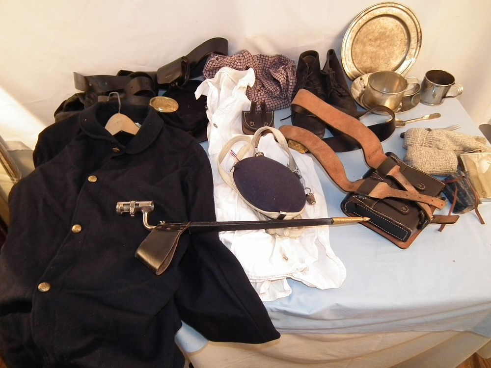 Appraisal: CIVIL WAR REENACTORS UNIFORM Old Civil War reenactors Union uniform